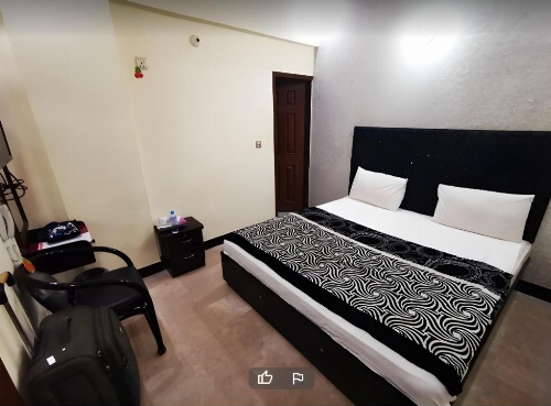 Hotel Second Home Karachi image 18